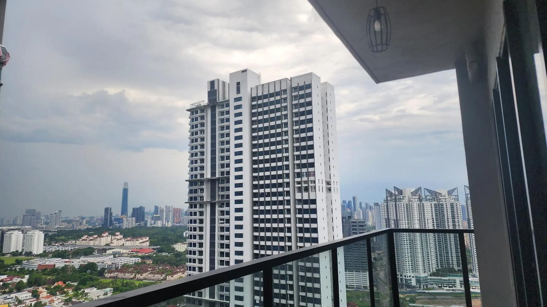Astoria,4R3B,4Kmtoklcc,1505Sf,Bigbalcony,Newcondo,Bathtub,Nicefacilities Kuala Lumpur